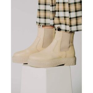Free People Carmel Chelsea Boots 7 Vintage Vanilla‎ Cream Chunky Platform Grunge